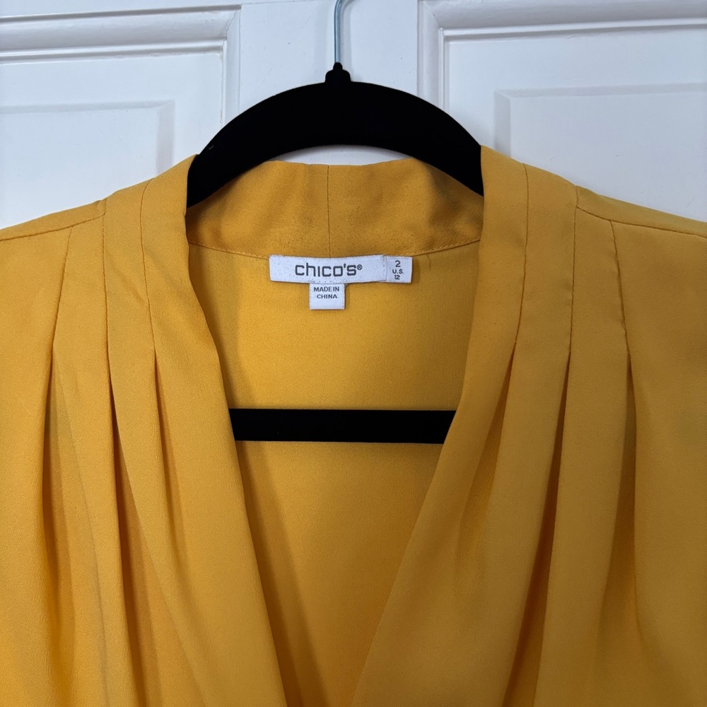 Nwot Chico's Mustard Sleeveless Blouse - image 2